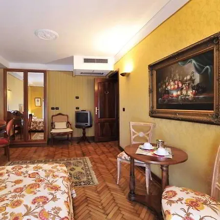 Apartment Appartamento San Marco Venedig